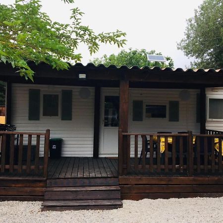 Mobil-Home Sur Terrain Prive Сериньян Екстер'єр фото